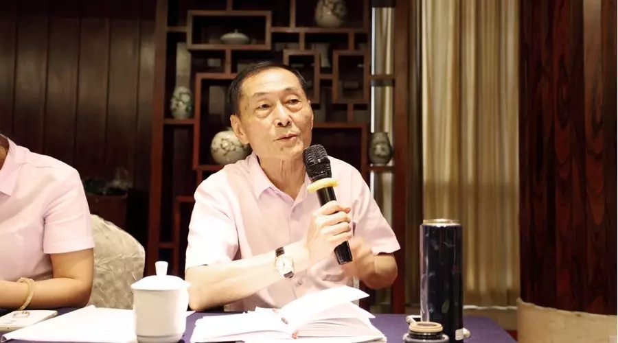 話“破繭”之勢，商“創新”之路 — 祝賀西尼機電2018年半年度營銷會議圓滿舉行